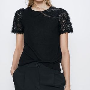 Zara cute sweater too S